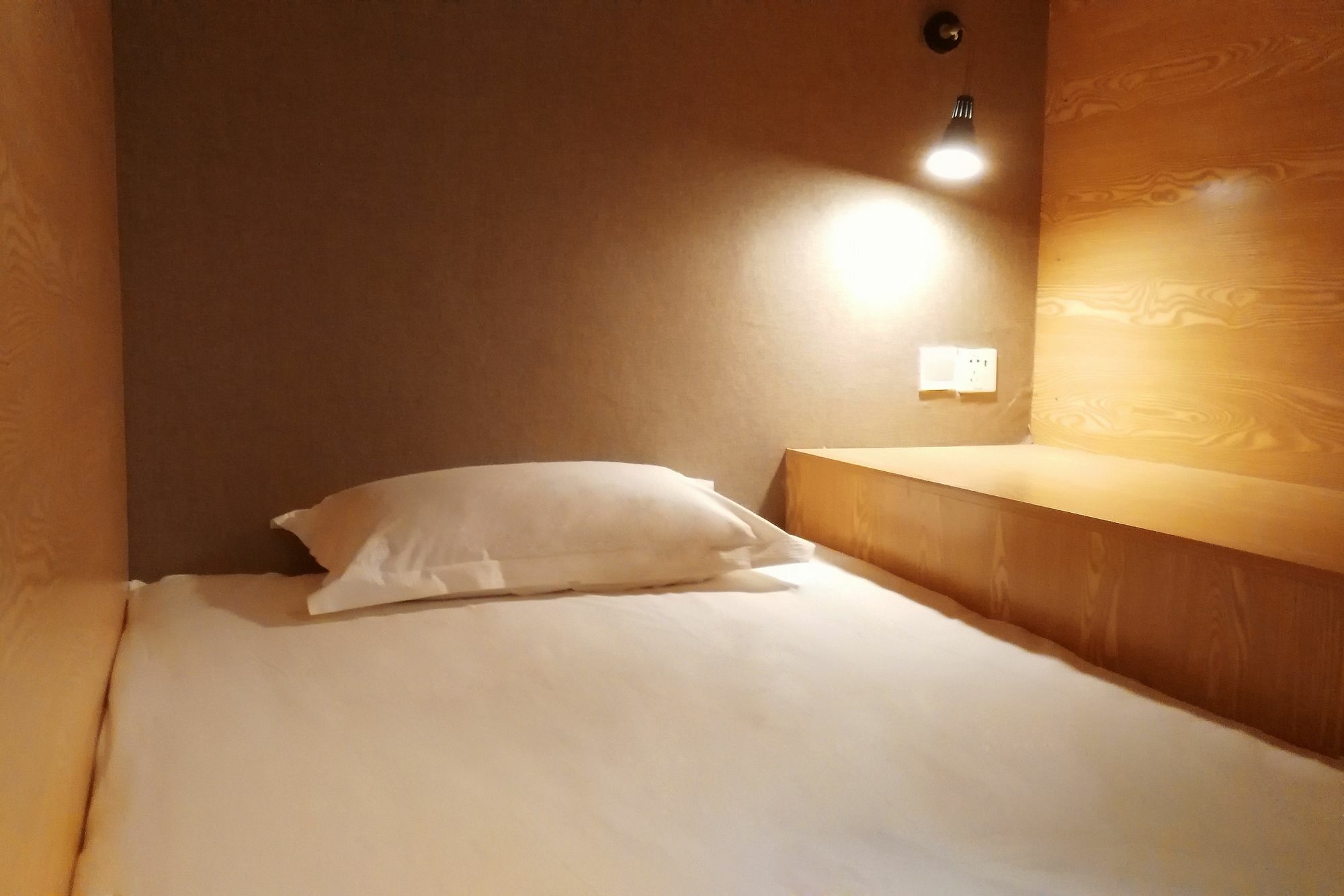 Masherbrum Outdoor Travelling Hostel Ченду Екстер'єр фото