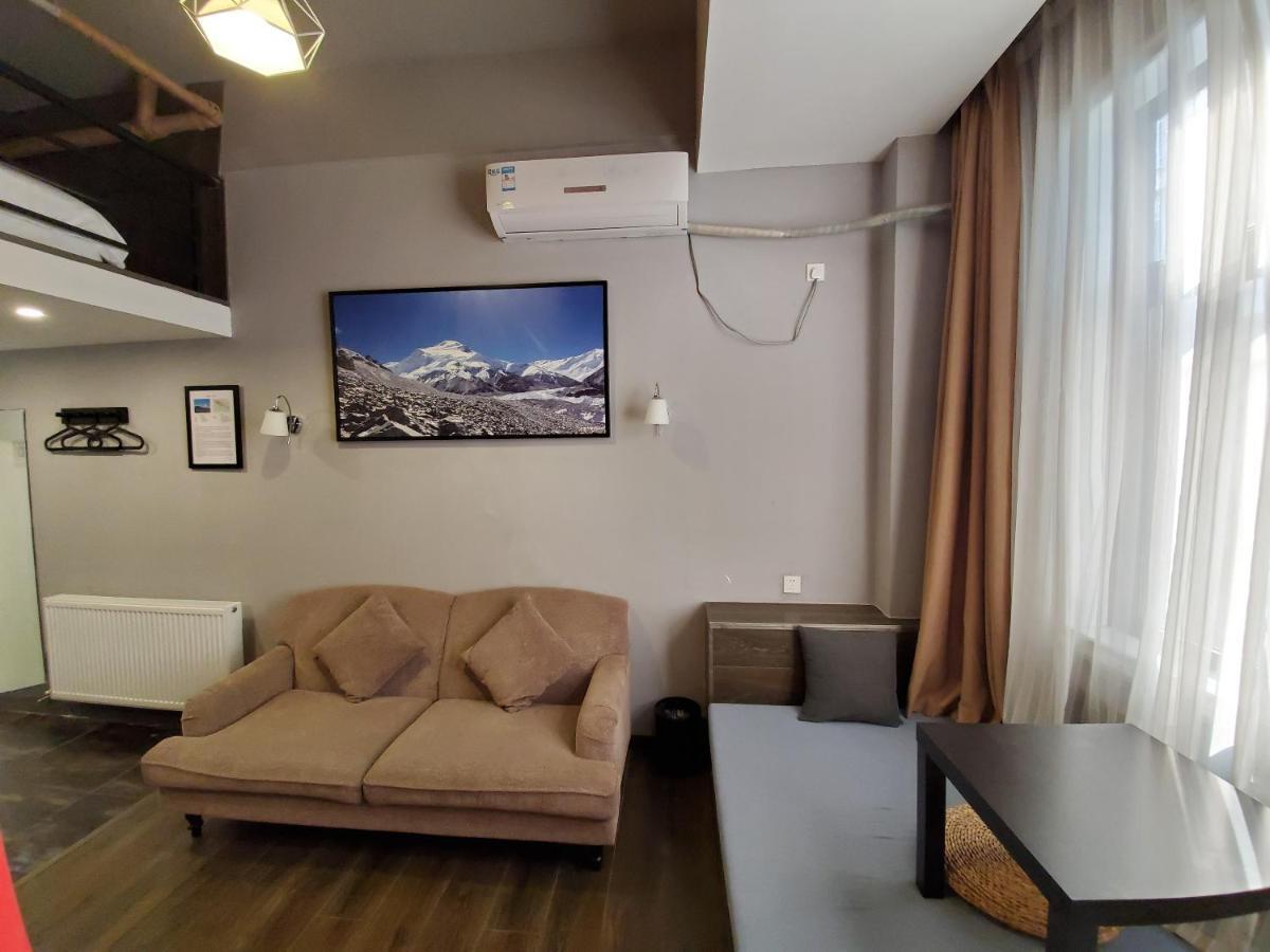 Masherbrum Outdoor Travelling Hostel Ченду Екстер'єр фото